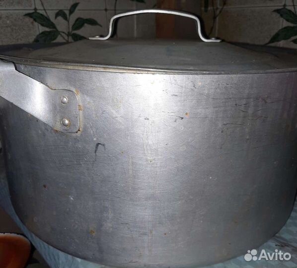 Алюминевые и эмалированные кастрюли и др