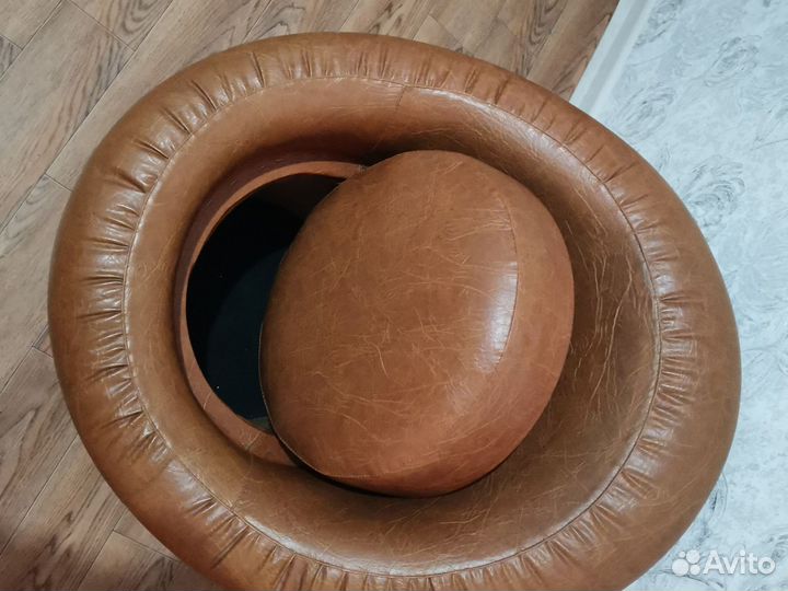 Пуфик со спинкой