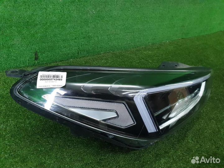 Фара правая Hyundai Tucson