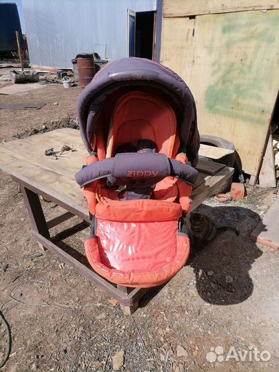 Коляска zippy 2 в 1