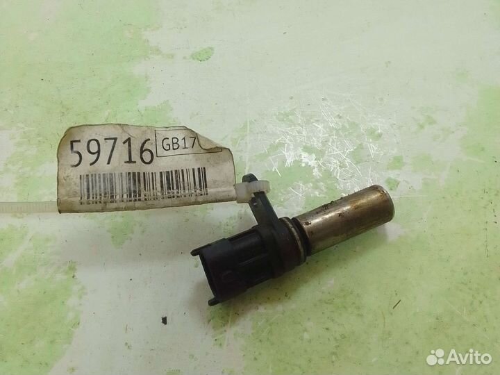 Датчик коленвала Opel Zafira