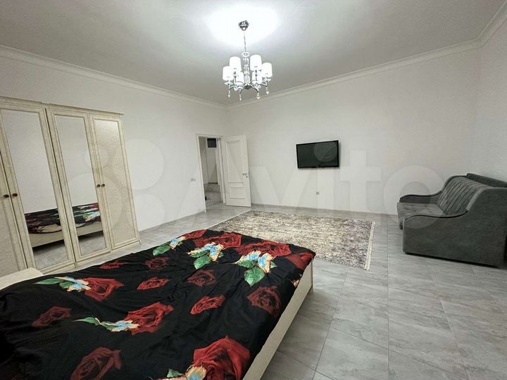 2-к. квартира, 42 м², 1/5 эт.