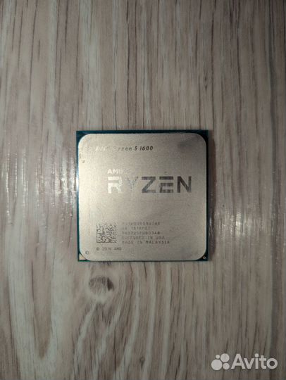 Материнская плата с процессором Ryzen 5