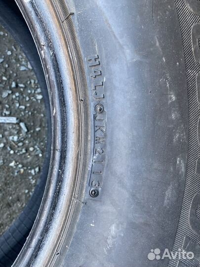 Bridgestone Blizzak Spike-01 265/70 R16