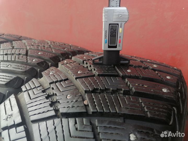 Goodyear UltraGrip Ice Arctic SUV 225/60 R18 104T