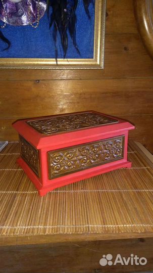 Винтажные шкатулки и салфетница