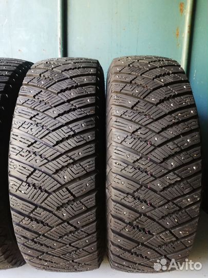 Goodyear UltraGrip Ice Arctic SUV 225/65 R17