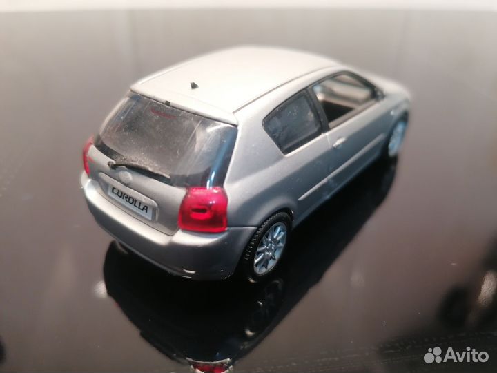 Модель автомобиля Toyota Corolla 1:43 minichamps