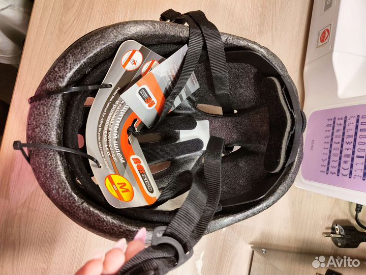 Защитный шлем для катания на велосипеде и роликах