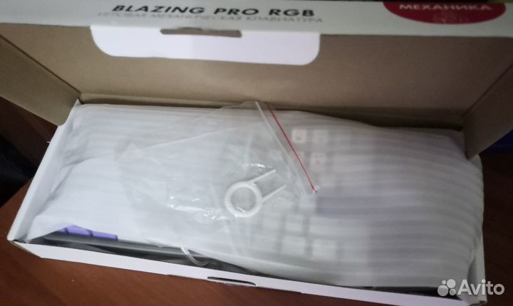 Механическая клавиатура dexp blazing pro rgb white