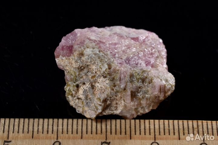 Турмалин (эльбаит). Лот №949