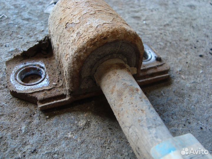 Стабилизатор задний W251 M272 A2513200511