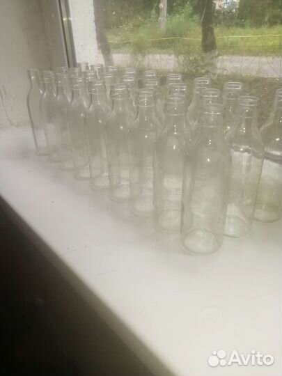 Бутылка стеклянная