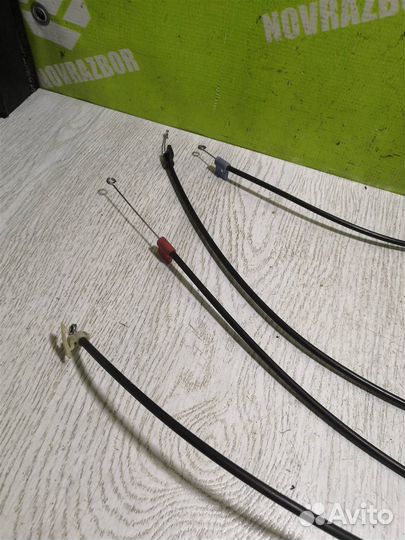 Трос отопителя Ауди 80 90 Б3