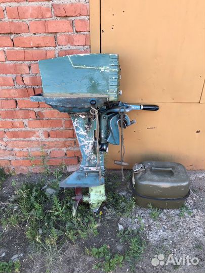 Лодочный мотор Москва 12