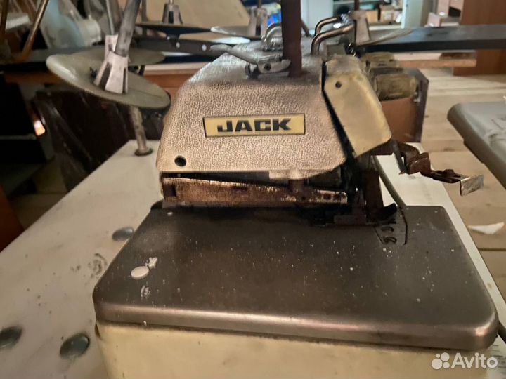 Швейная машина Jamata б.у