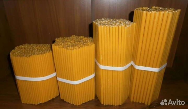 Свечи церковные,восковые,освещенные, 