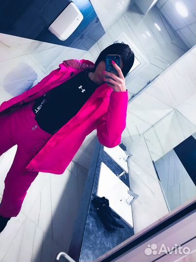 Сноубордическая куртка женская burton