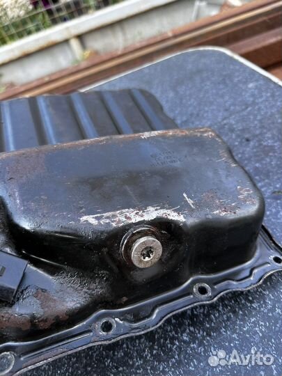 Масляный поддон с датчиком масла 1.8 tsi cda