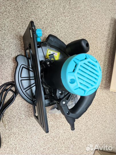 Аккумуляторная цепная мини пила (сучкорез)