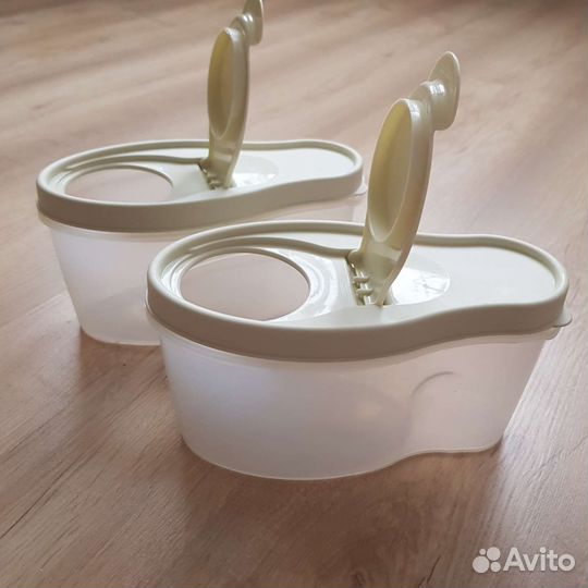 Емкость пластиковая б/у 1л 2шт