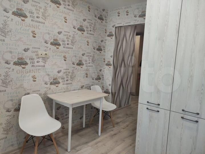 2-к. квартира, 65 м², 6/10 эт.