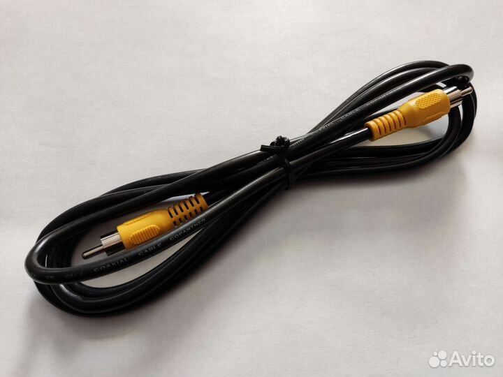 Кабель с разъемами RCA-RCA (тюльпан-тюльпан)