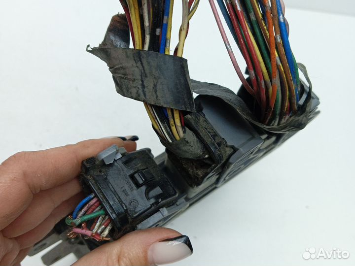 Блок управления двигателем Nissan Serena C25