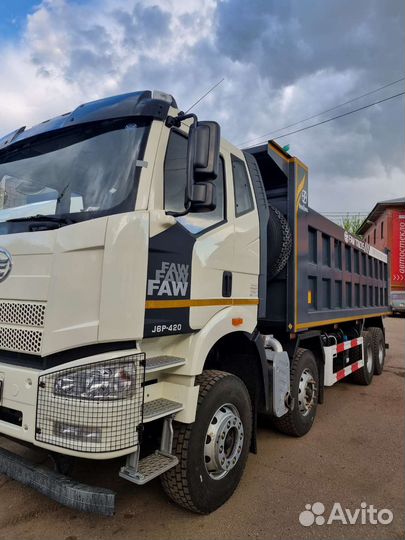 Водитель самосвала категории с