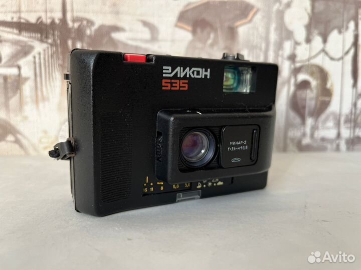 Пленочный фотоаппарат эликон 535 СССР