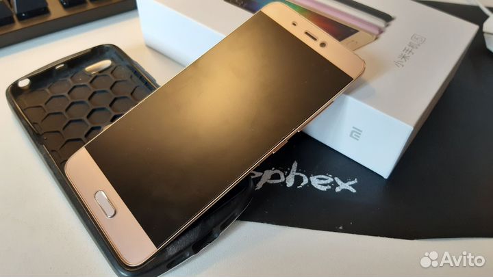 Xiaomi Mi 5, 3/64 ГБ