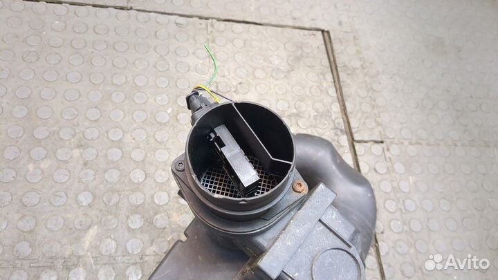 Корпус воздушного фильтра Volkswagen Tiguan, 2012