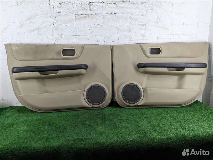 Обшивки дверей комплект Nissan X-Trail T30 2003