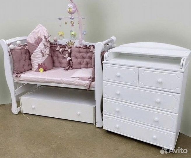 Королевская кроватка с маятником Пеленальный комод