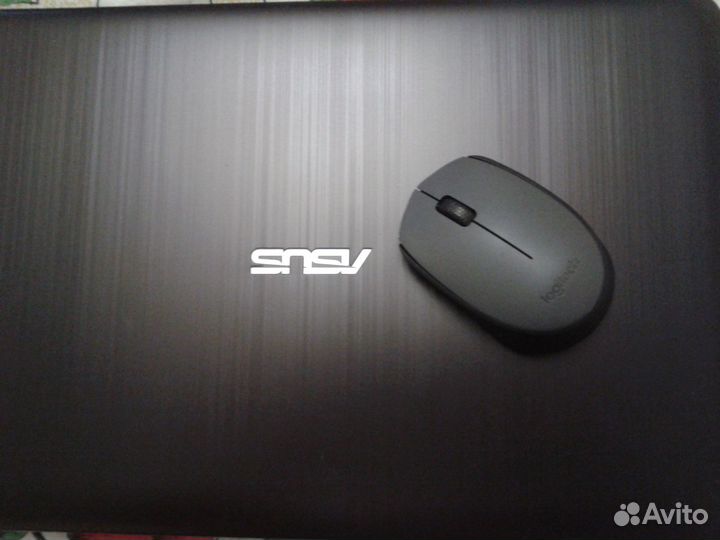 Ноутбук Asus