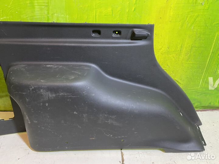 Обшивка багажника левая Mitsubishi Pajero Sport 3