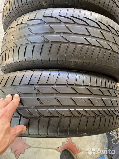 Bridgestone Turanza T001 215/60 R16