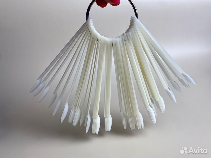 Типсы на кольце