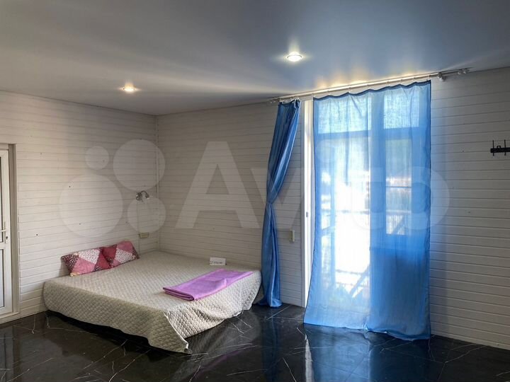 3-к. квартира, 68 м², 1/1 эт.