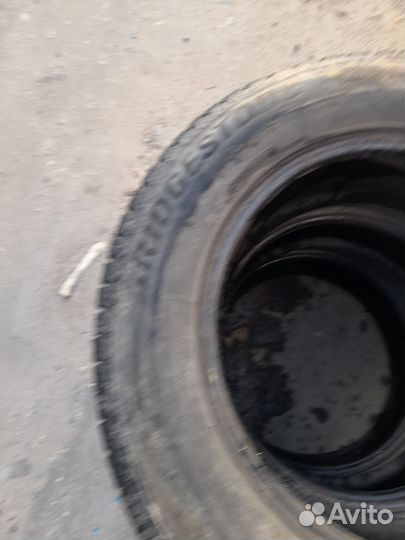 Bridgestone Blizzak Ice 195/65 R15 и 5.00 195C