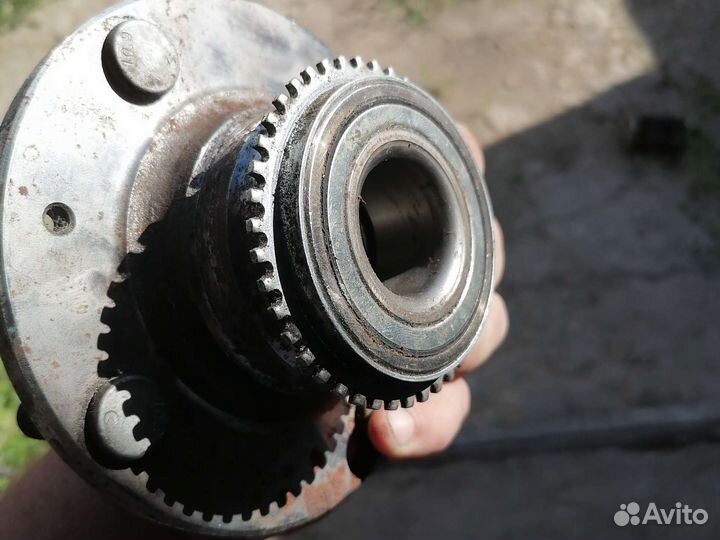 Ступица задняя mitsubishi lancer 9