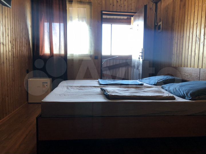 Комната 20 м² в > 9-к., 1/3 эт.