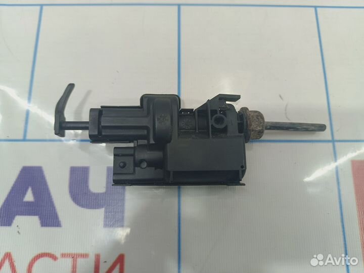 Активатор замка крышки бензобака Renault Megane 2