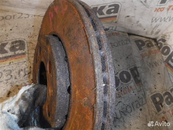 Диск тормозной перед. Volkswagen Golf