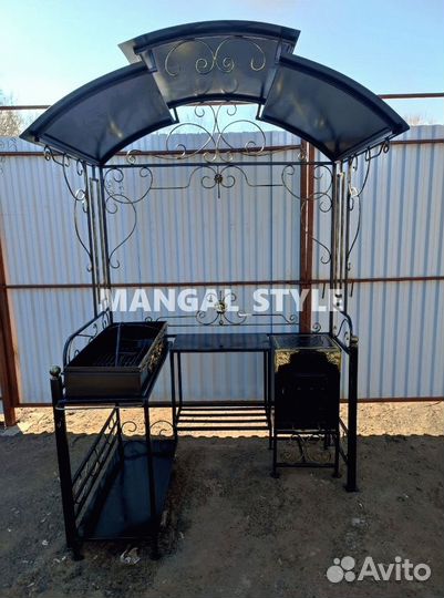 Мангал с крышей