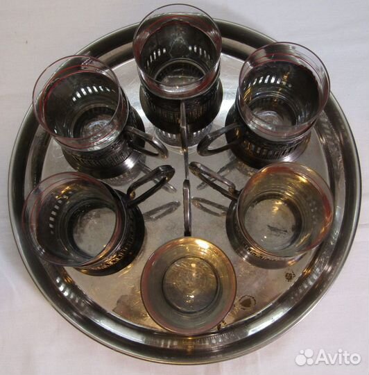 Набор подстаканников на подносе 