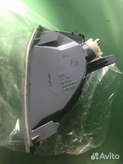 Поворотник правый s-класс w140