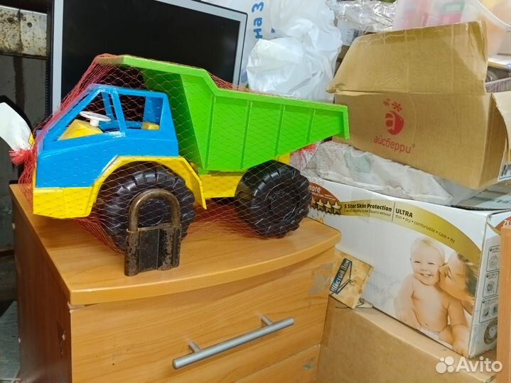 Машинка грузовик игрушечная новая