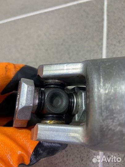 Рулевой кардан BMW 760LI 2004 г