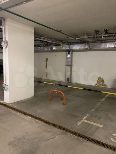 Машиноместо, 15 м²